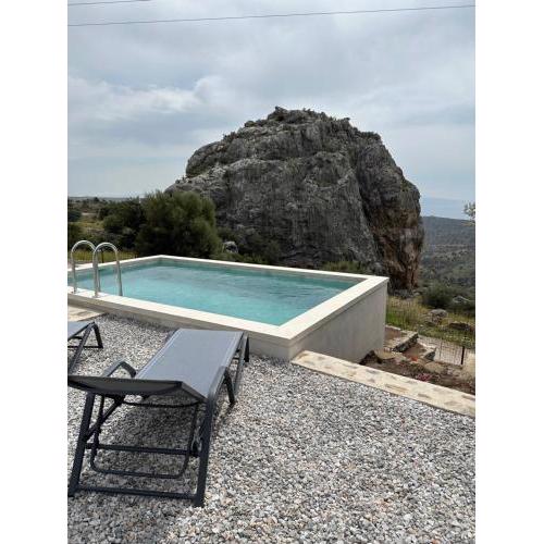 Vrachos Luxury Home 3, private pool!