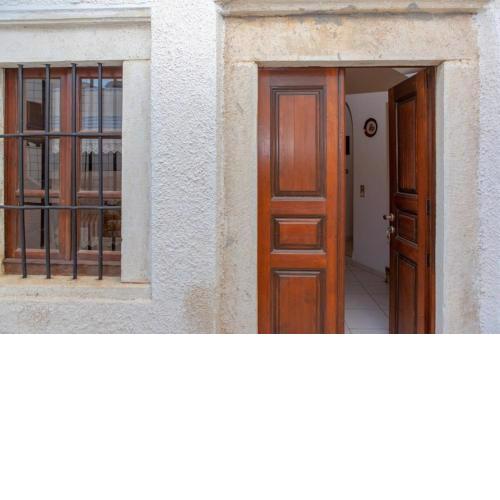 Vrodos House