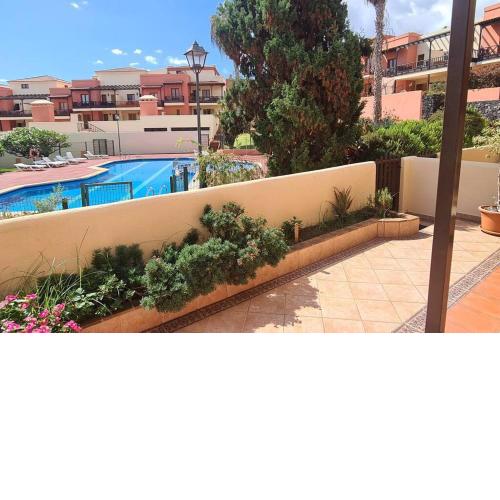 VV Los Balconcitos 21 "by henrypole home"