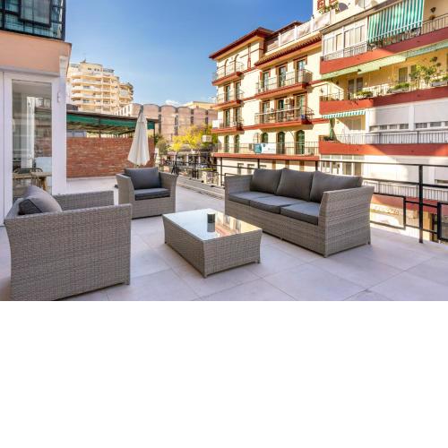Walk everywhere 3BR Terrace apartment - WIFI Ref 124