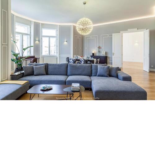 Walking Street Luxurious Huge Apartment