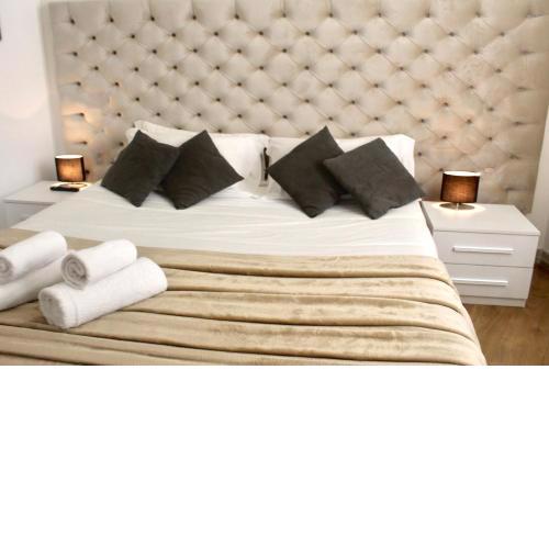 WAMMA Spanish Steps Apartment with Two bedrooms