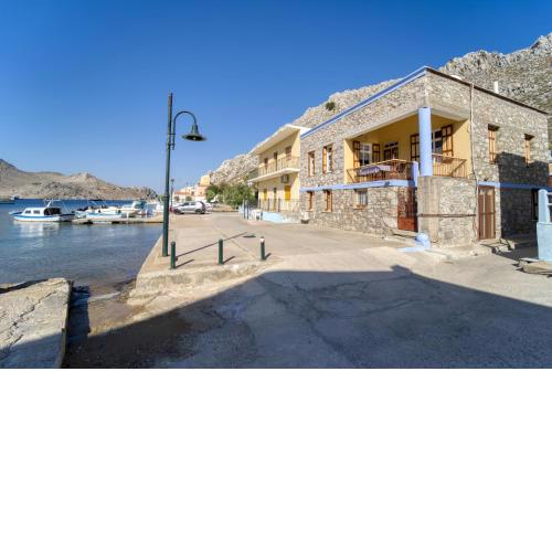 Waterfront Ηouse