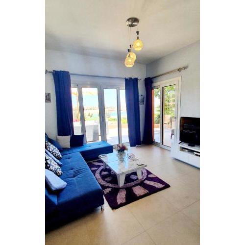 Waterside Groundfloor apartment with Water View.