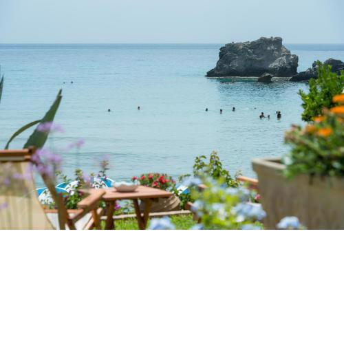 Waves Apartments Melody Glyfada