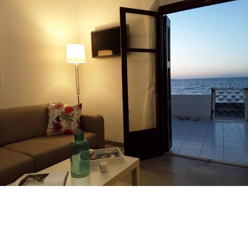 Waves House