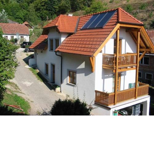 Weingut und Ferienwohnung Pomaßl