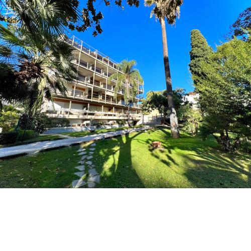 WELCOME HOLIDAY SANREMO - CORSO CAVALLOTTI 80