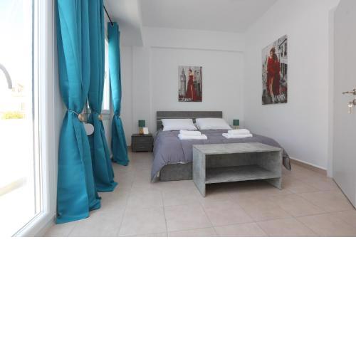 Welcome Home Syros Port Apartment
