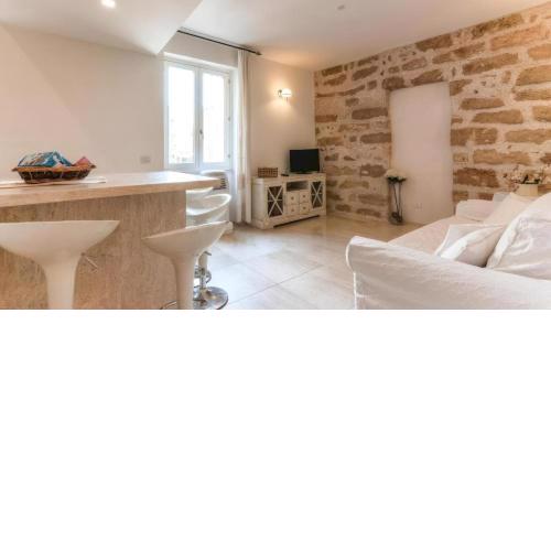 Welcomely - Casa Simon