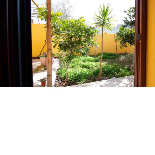 Welcomely - Yellow House