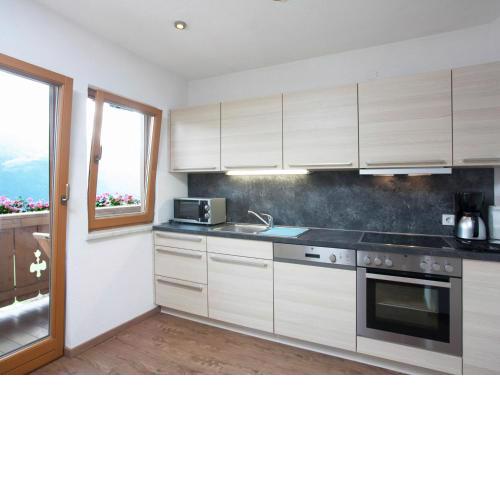 Welcoming Apartment in Hollersbach im Pinzgau near Ski Area
