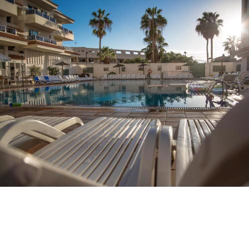 Welcoming apartment in Playa de las Americas with pool