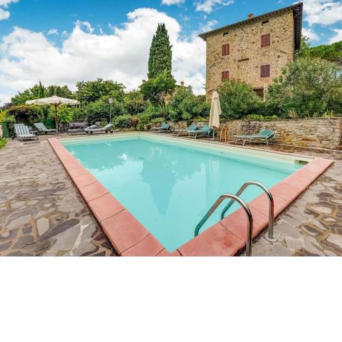Welcoming Holiday Home with Swimming Pool in Le Ville