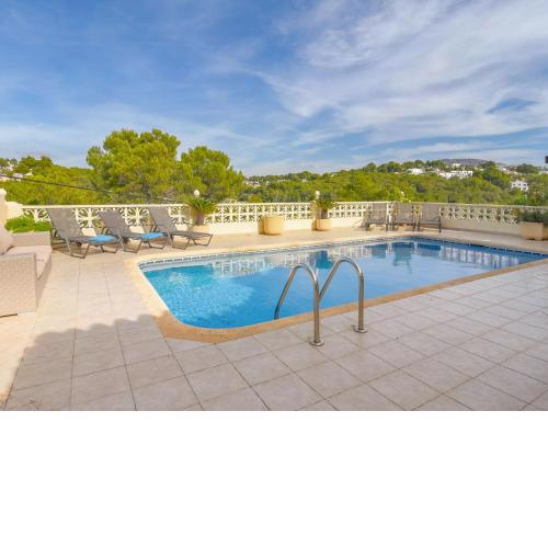 Welcoming Villa with Private Pool near Sea in Moraira