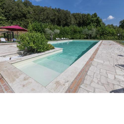 Well-maintained, linked holiday home with garden and terrace