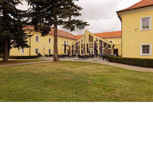 WELTEN GOLF RESORT Báč - Šamorín