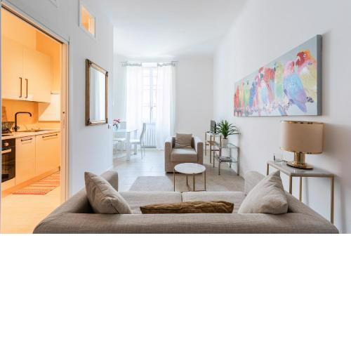 West-Park Suite with parking by Holiday Solutions