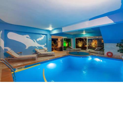 White Blue Spa Pool Luxury Villa