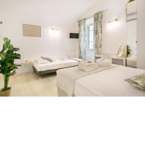 White Candia Guesthouse