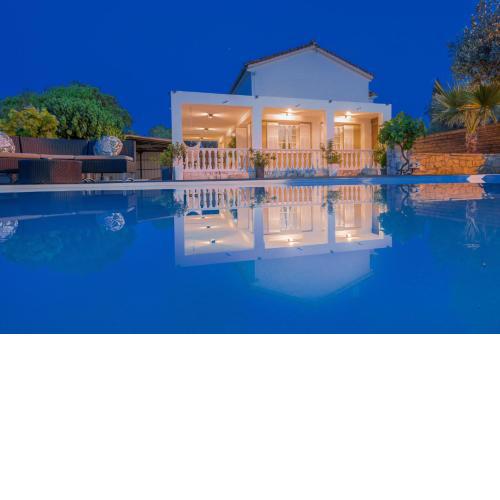 White Collection Villas & Suites - Pnoe Villa