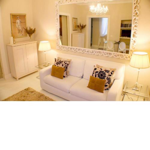 White Florence Suite