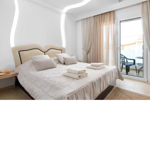 White House Kokas Luxury Apartments