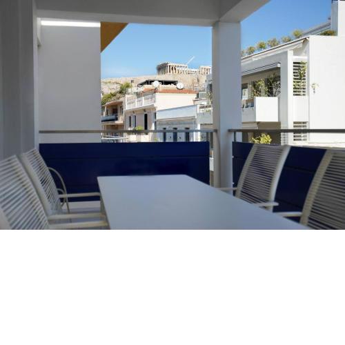 White Marble residence with Parthenon views