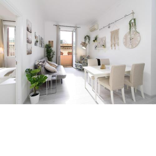 White Napoleone Apartment