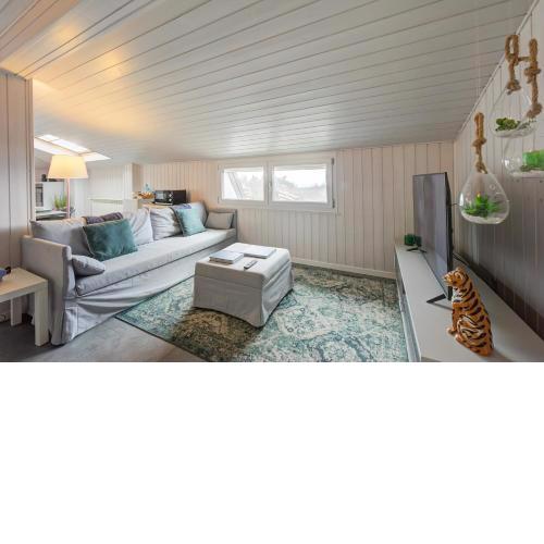 White Paradise Rooftop Stunning Lake View - Happy Rentals