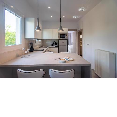 White Rock Milos Suites