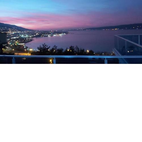 WHİTE ROSE VİLLA Jakuzili ve Isıtma Havuzlu