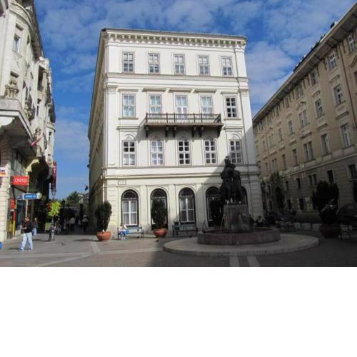 White Ship Apartman