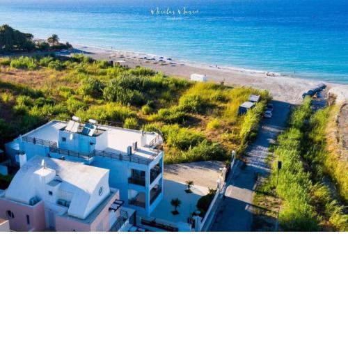 White&Blue luxury suites