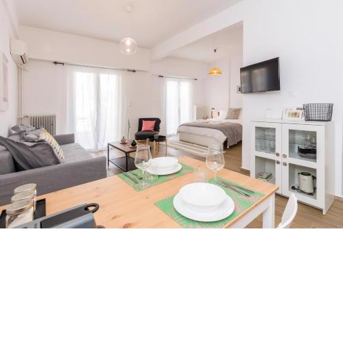 Wide Comfy Studio Apartment Centrally Located In Thissio