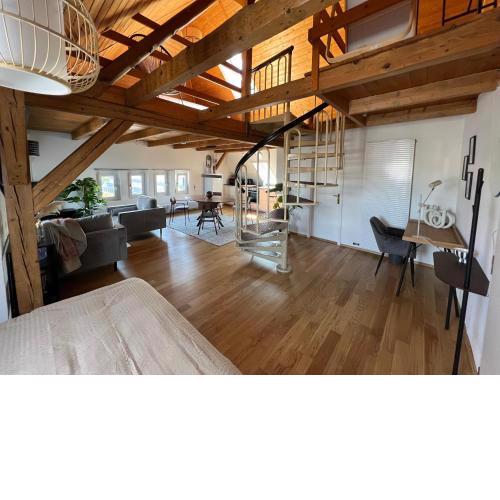 Wohlfühl Loft - Seenähe, Netflix, Boxspringbett, Küche