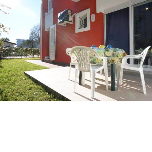 Wonderful Apartment on the Ground Floor with Private Garden - Great Location