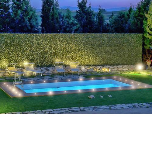 Wonderful villa with private swimming pool near the sea
