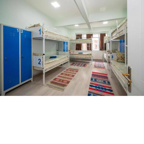 XALİLA HOSTEL & CAFE LADİES ROOM