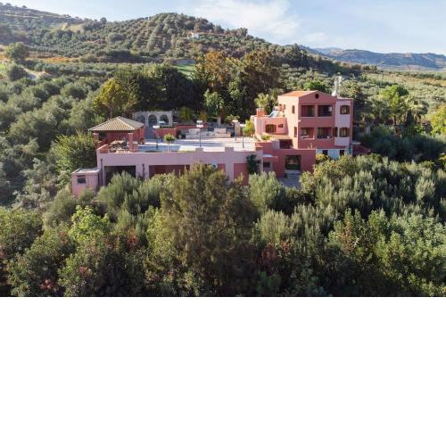Xanthakis Estate