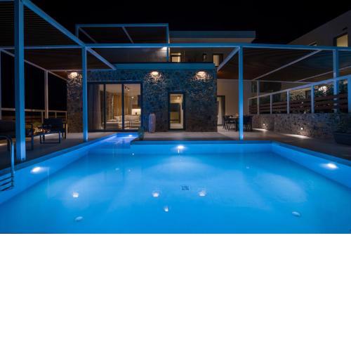 Xenias Luxury Villas