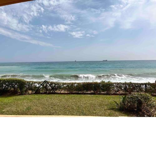 Xposure beach apartment