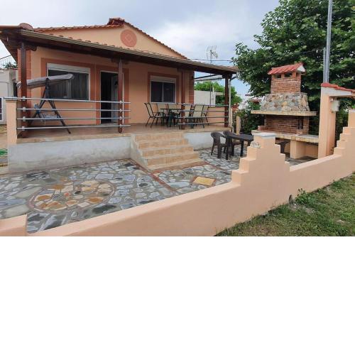 Xristos Villa