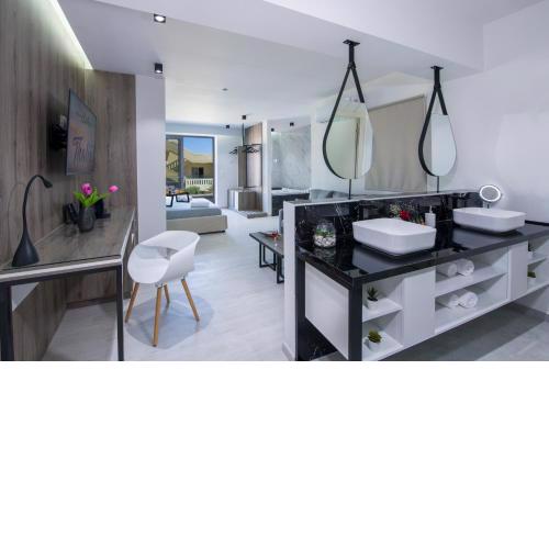 xSuites