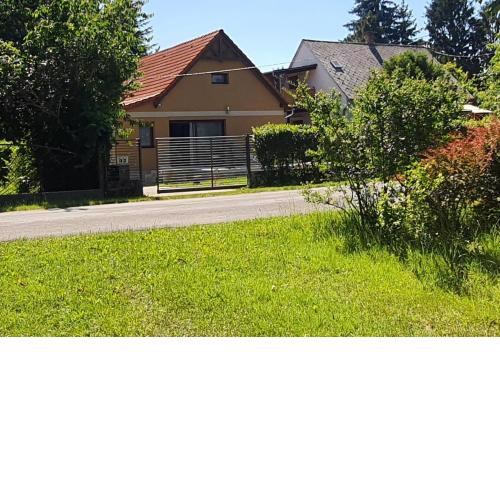 Y37 Apartmanok