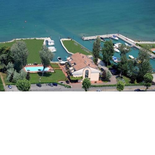 Yachting Hotel Mistral