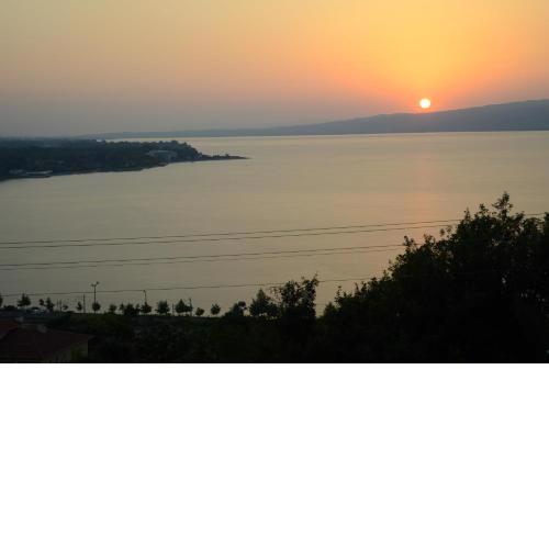 Yaprak Dağ Evi