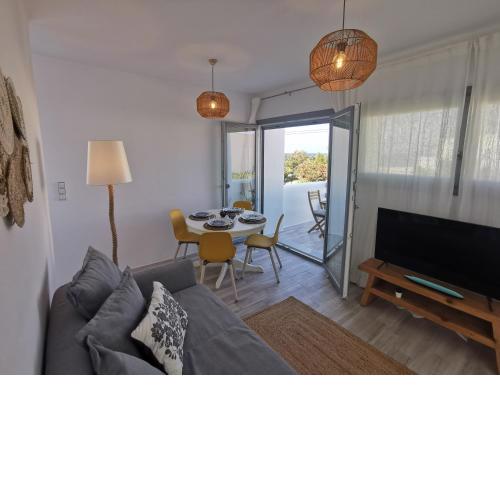 Yara Sea View Beach Apartment