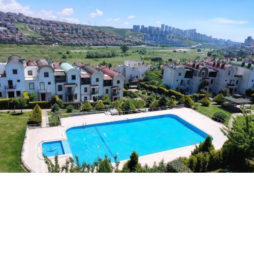 Yaşar palace