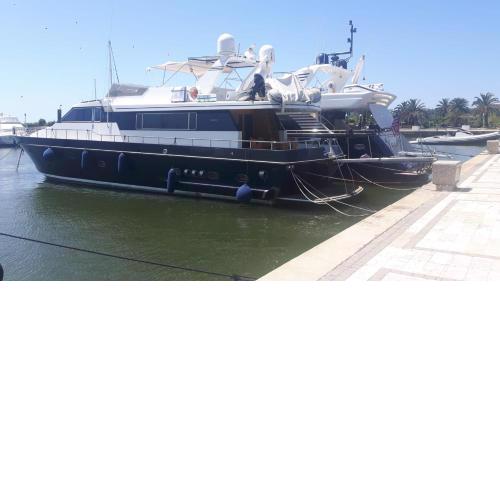 Yatch Nelly Blue Rome